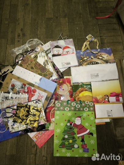 Подарочные пакеты новогодние, праздничные