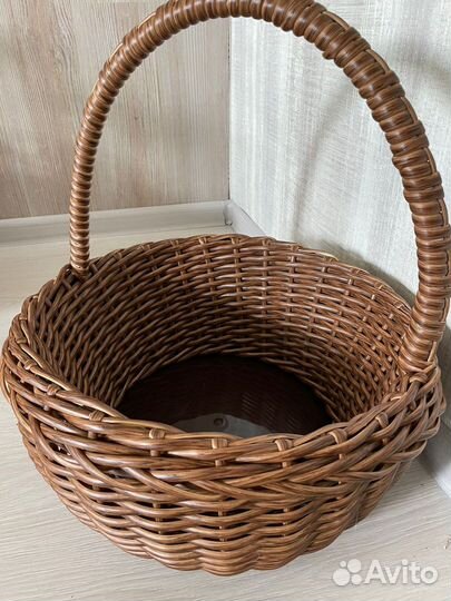 Корзина из ротанга