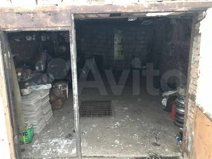 Гараж, > 30 м²