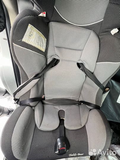 Автомобильное кресло