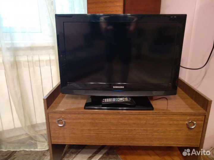 Телевизор samsung