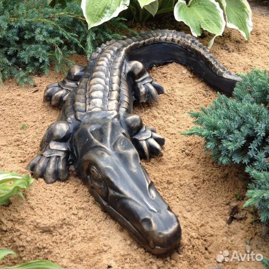 Крокодил из бетона