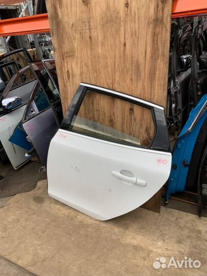 Левая задняя дверь Вольво V60 2010-2013 Volvo V60