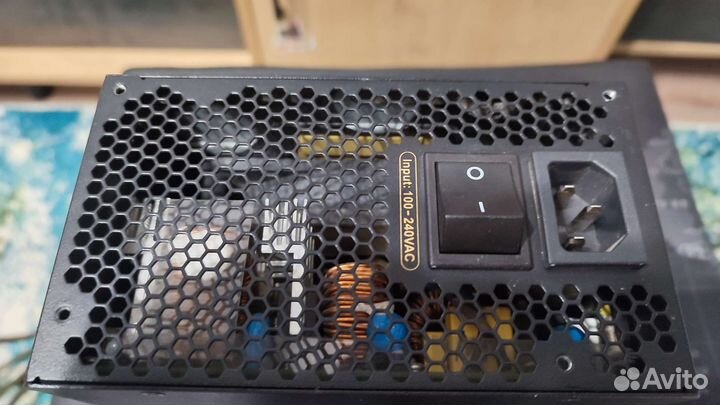Блок питания Seasonic X-1050 Gold 1050W