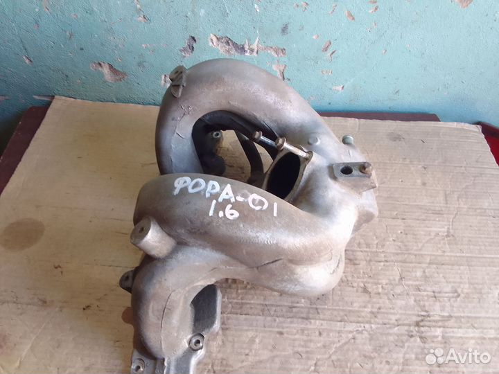 Впускной коллектор 1.6 Chery Fora A21