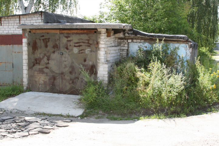 Гараж, > 30 м²