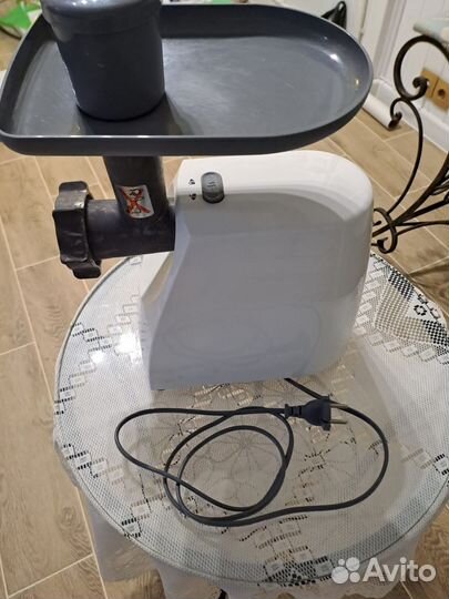 Мясорубка электрическая