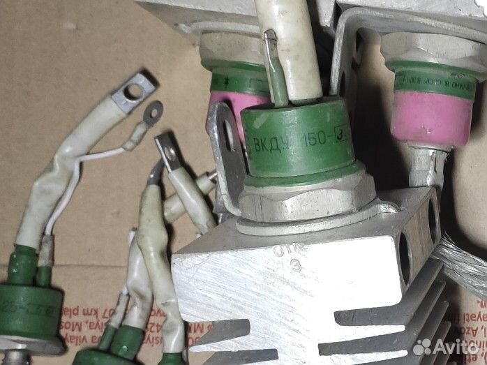 Силовой лавинный тиристор вкду-150 СССР