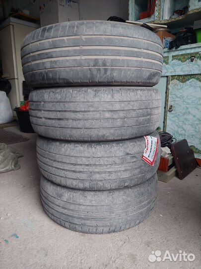 Dunlop SP Sport FM800 215/60 R16