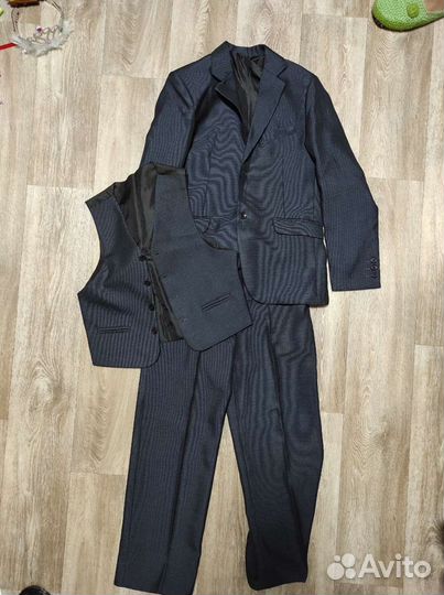 Школьный костюм