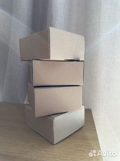 Коробка картонная самосборная