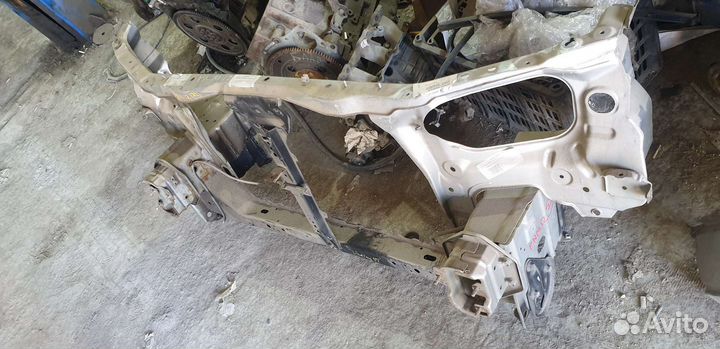 Рамка радиатора nissan liberty