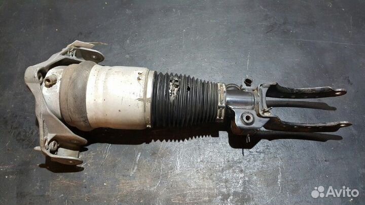 Пневмостойка передняя правая Porsche Cayenne 957