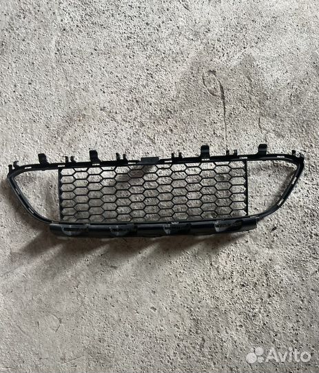 Решетка бампера f30 м пакет