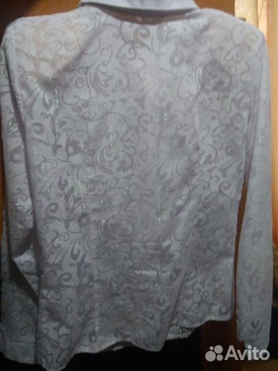 Белая блузка