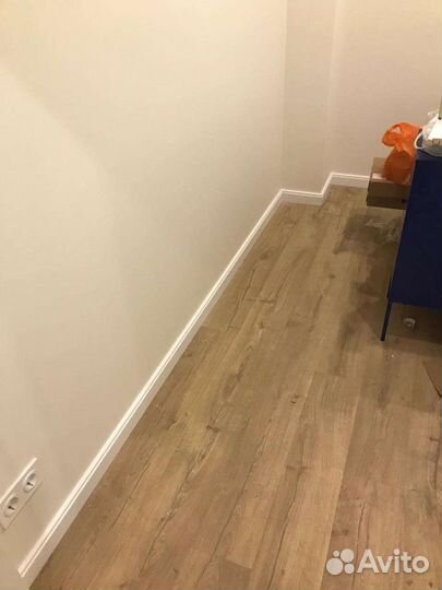 Установка плинтусов