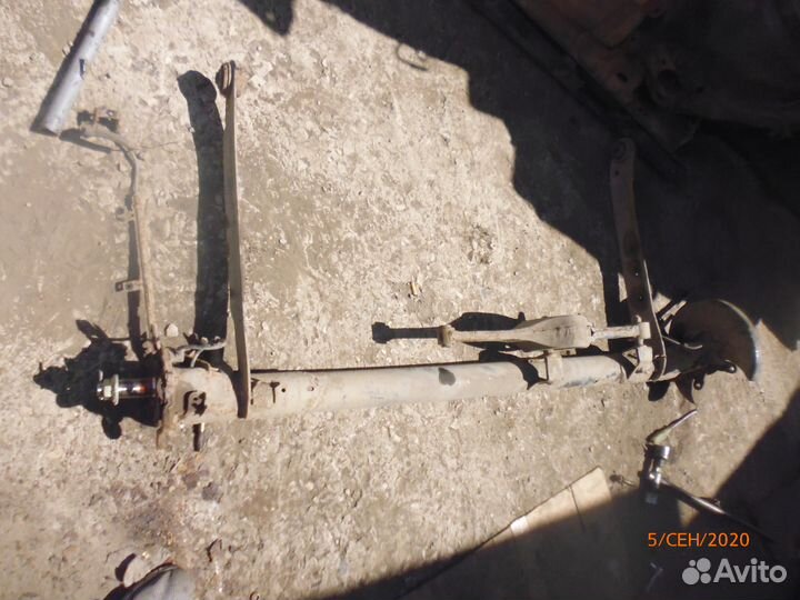 Ниссан примера р11.2000г.в. балка задняя