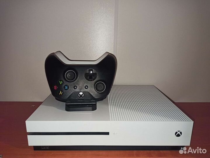 Xbox One s