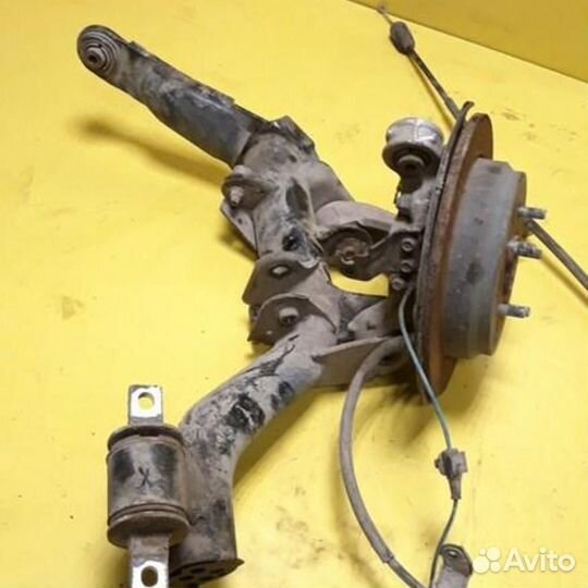 Кулак Хонда Срв 3 (2009-2012)