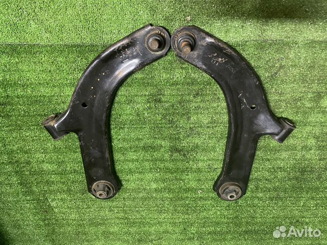 Рычаги подвески Nissan Tiida C11