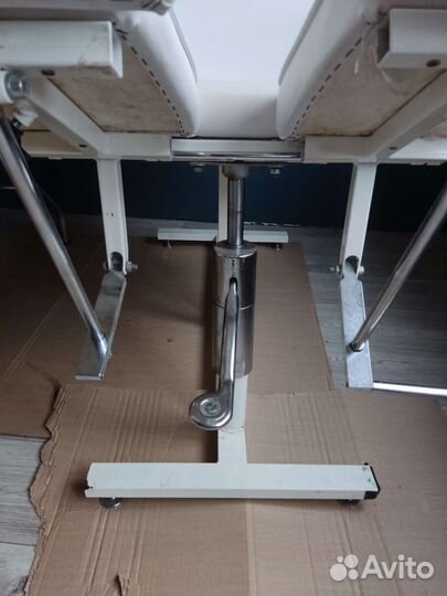 Стул педикюрный, косметологический, для тату