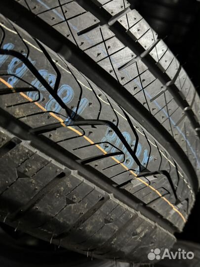 Nitto NT421A 235/65 R17 108V