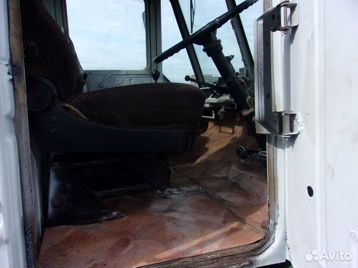 Трактор ХТЗ Т-150К, 1990