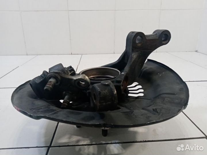 Кулак поворотный передний правый Toyota Camry ASV5