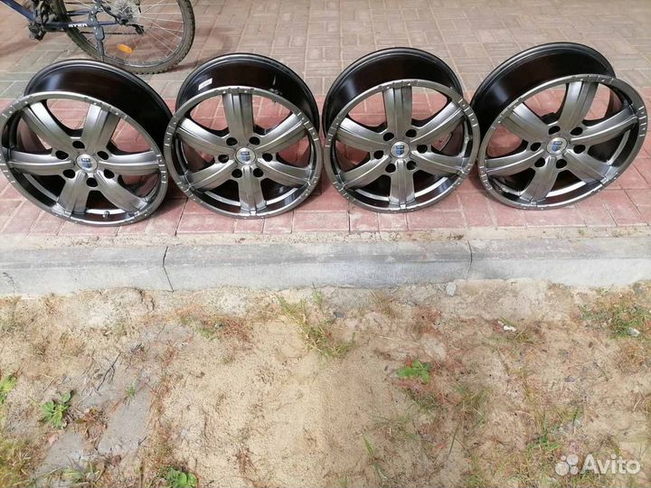 Литые диски R18