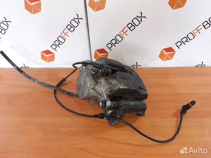 Суппорт Mercedes C-Class W204 OM651 2.2 CDI 2010