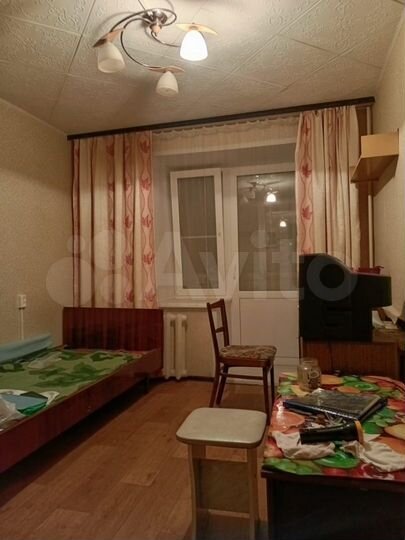 Комната 10 м² в 3-к., 1/9 эт.