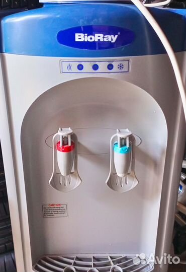 Кулер для воды напольный