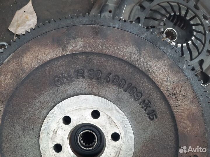 Маховик и сцепление Opel Astra H 2009 Z18XER