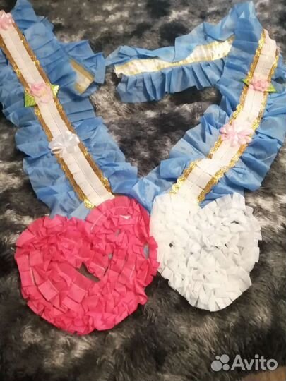 Пышные ленты на сваденую машину