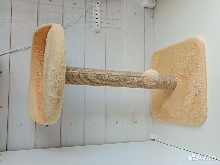 Когтеточка с лежанкой для котенка