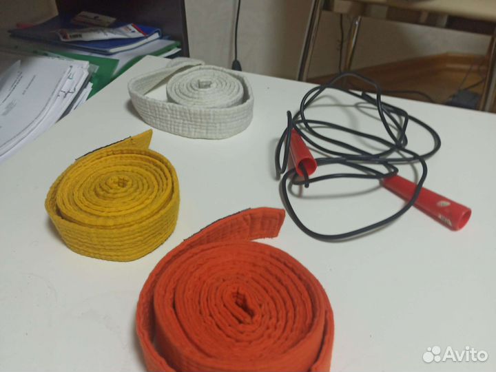 Пояс и скакалка