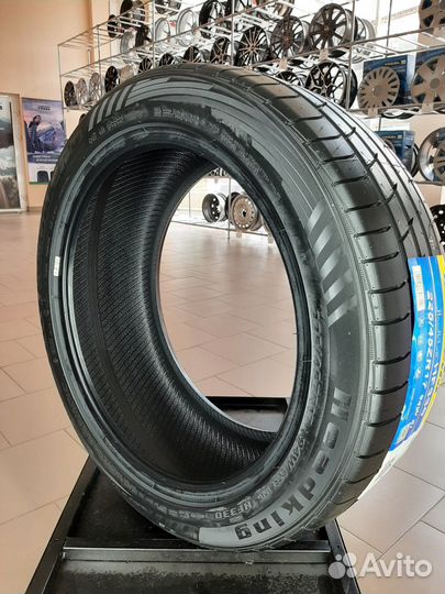 Habilead HF330 225/45 R17 и 245/40 R17 94W