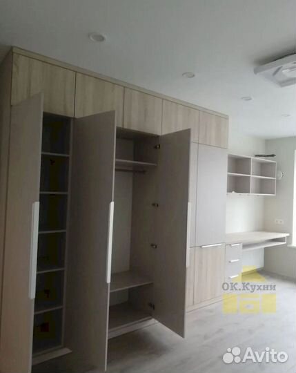 Встроенный шкаф