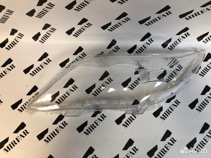 Левое стекло фары Toyota Camry XV40 2009-2011