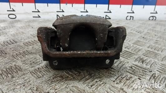 Суппорт тормозной задний правый toyota avensis T25