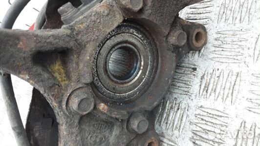 Ступица передняя левая KIA CEE'D 2 (JD) (4NT08K901