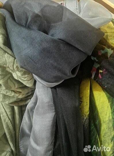 Шарфы и Палантины новые