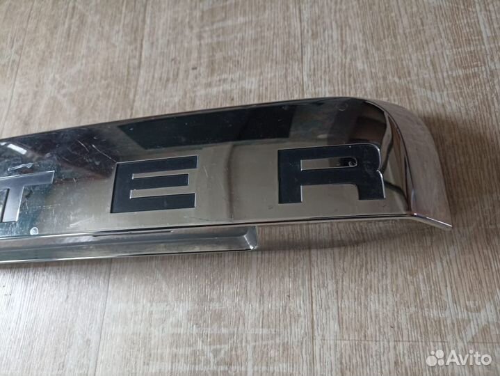 Накладка крышки багажника рено дастер