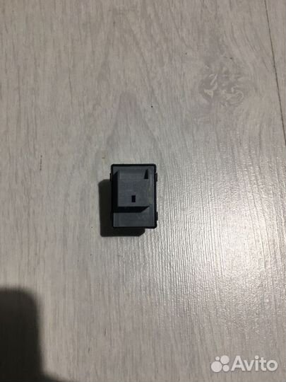 Кнопка стеклоподъемника audi A4 b8