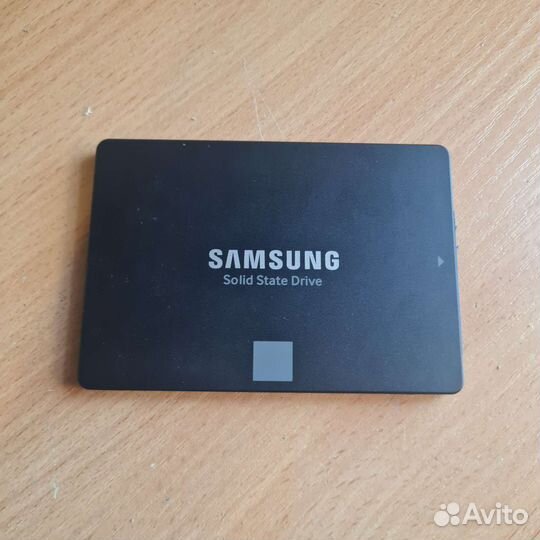 Ssd samsung 860 evo 250gb /обмен