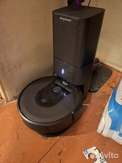 Робот со станцией самоочистки irobot i7 + plus