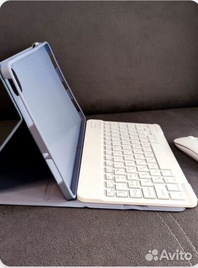 Чехол с клавиатуой и мышью xiaomi Redmi pad