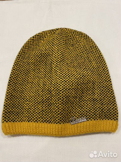 Женская шапка