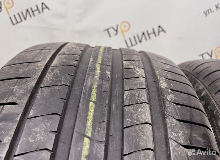 Pirelli P Zero PZ4 285/40 R21 94Y