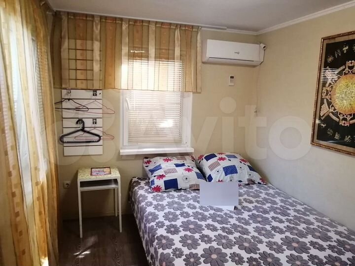 Дом 20 м² на участке 5 сот.